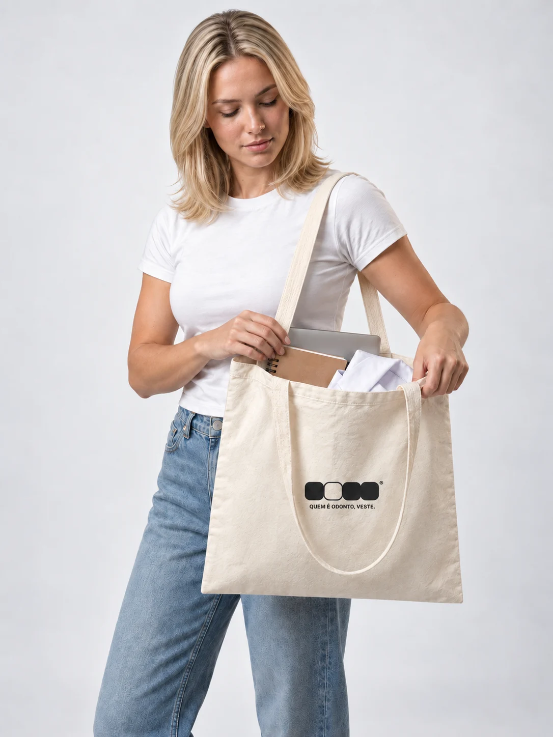 Ecobag Clássica · em modelo
